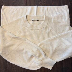 Denver Hayes Cream Women's Crew Neck Sweater